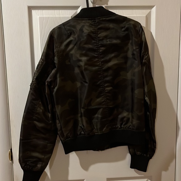 Army Bomber Jacket - Picture 3 of 4